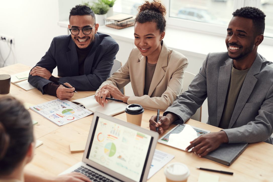 6 Invisible Benefits of a Centralised Payroll System